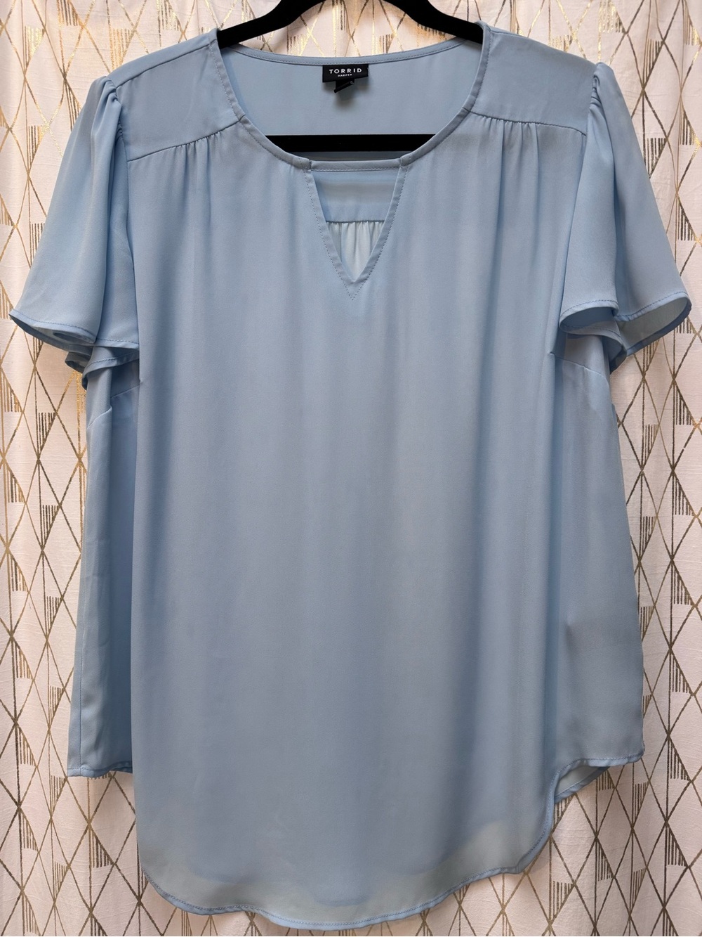 NWOT torrid Powder Blue V-Notch Flutter Sleeve Blouse